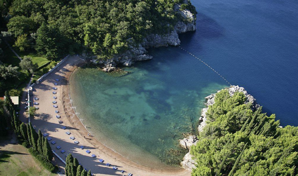 Queens beach Černé Hory